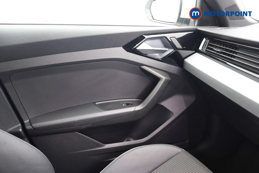 Audi A1 S Line Manual Petrol Hatchback - Stock Number (1635302) - 11th supplementary image