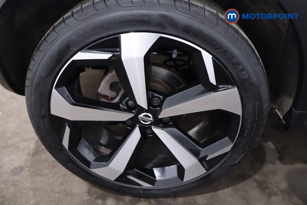 Nissan Juke Tekna Automatic Petrol SUV - Stock Number (1635931) - 9th supplementary image