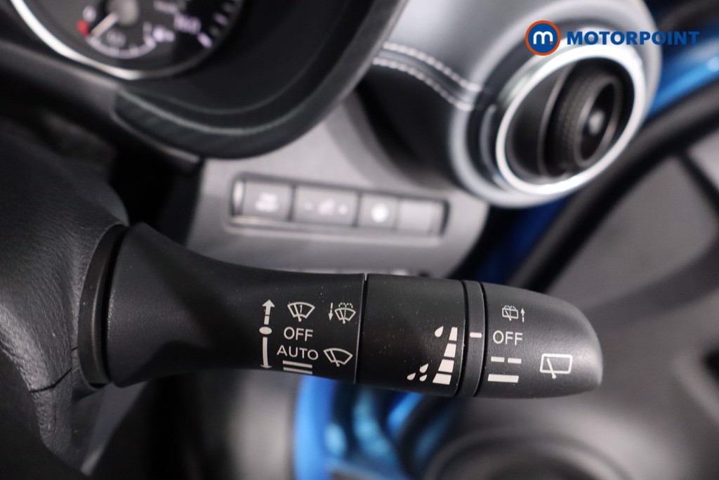 Nissan Juke Tekna Automatic Petrol SUV - Stock Number (1635931) - 15th supplementary image