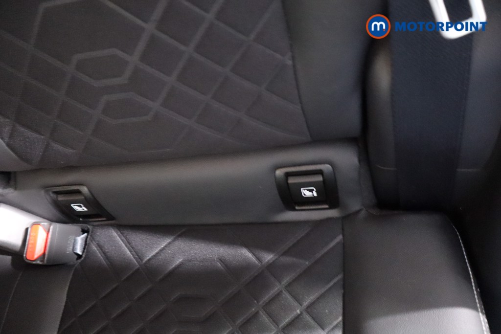 Nissan Juke Tekna Automatic Petrol SUV - Stock Number (1635931) - 27th supplementary image