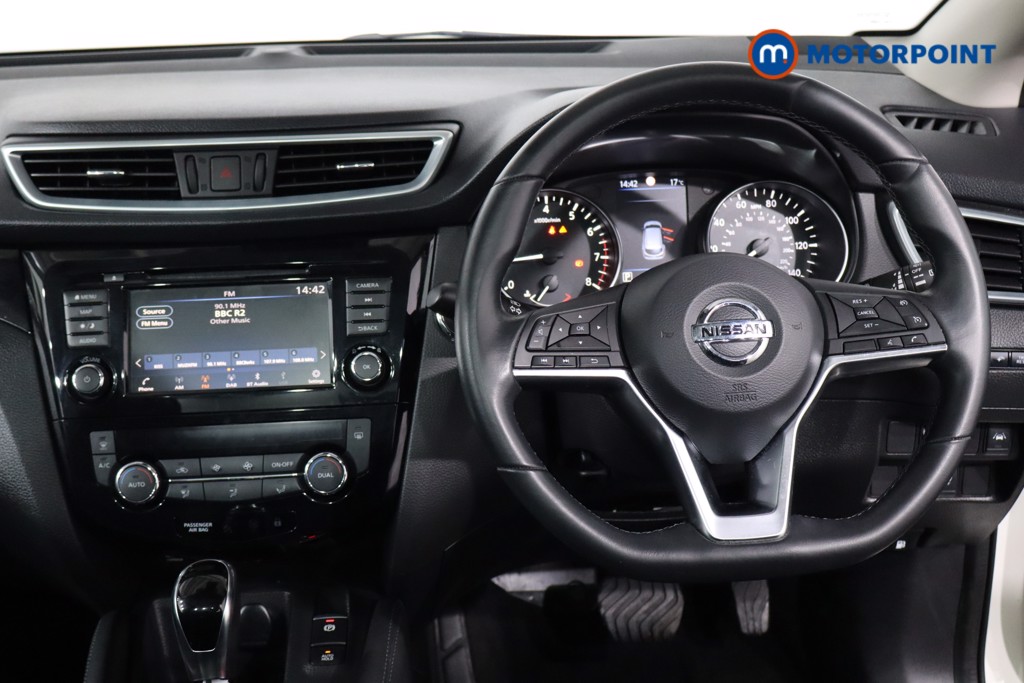 Nissan Qashqai N-Connecta Automatic Petrol SUV - Stock Number (1636012) - 3rd supplementary image