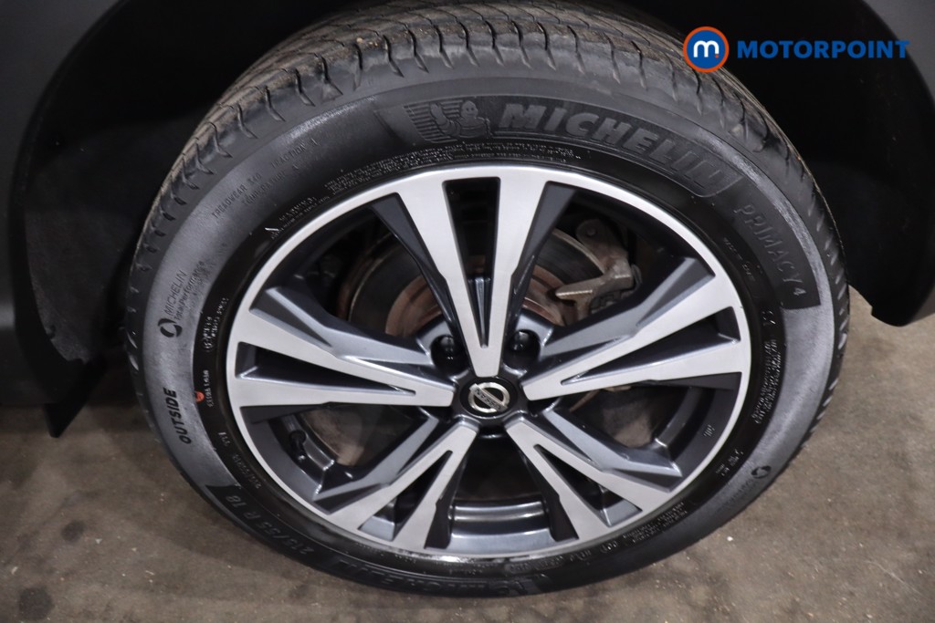 Nissan Qashqai N-Connecta Automatic Petrol SUV - Stock Number (1636012) - 12th supplementary image