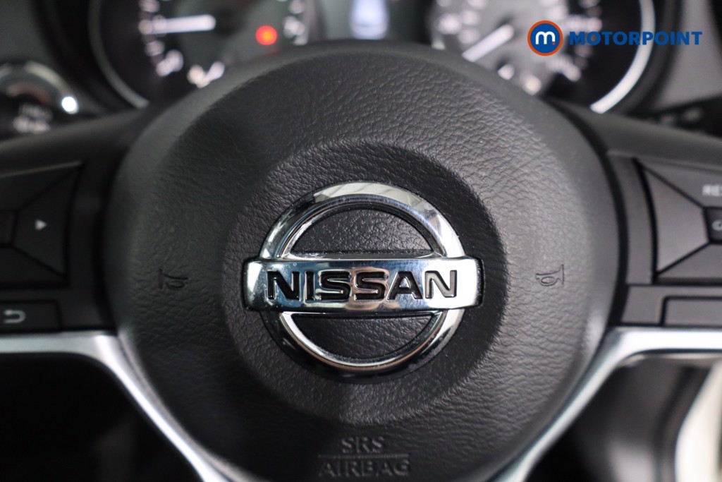 Nissan Qashqai N-Connecta Automatic Petrol SUV - Stock Number (1636012) - 13th supplementary image