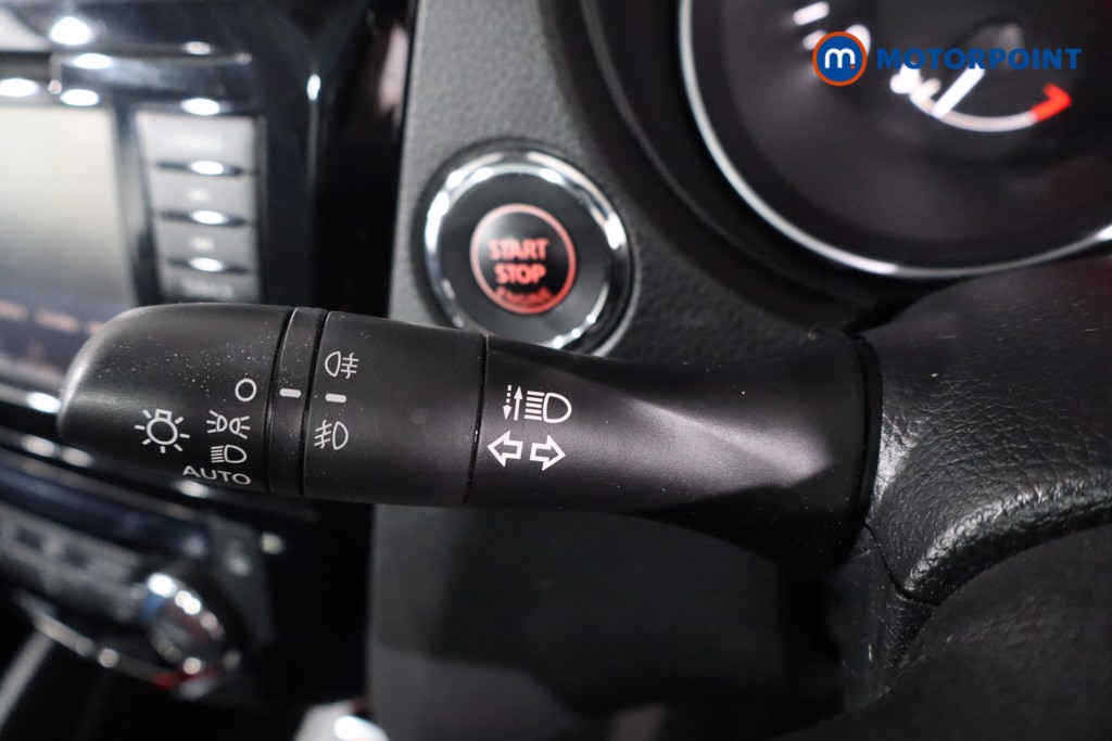 Nissan Qashqai N-Connecta Automatic Petrol SUV - Stock Number (1636012) - 14th supplementary image