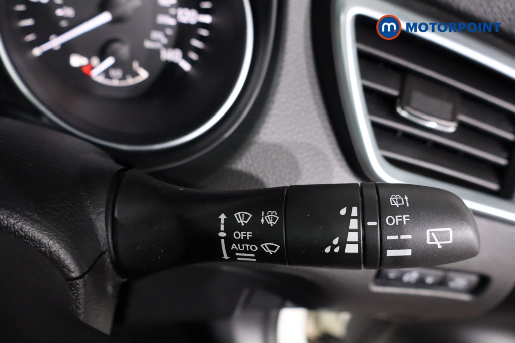 Nissan Qashqai N-Connecta Automatic Petrol SUV - Stock Number (1636012) - 15th supplementary image