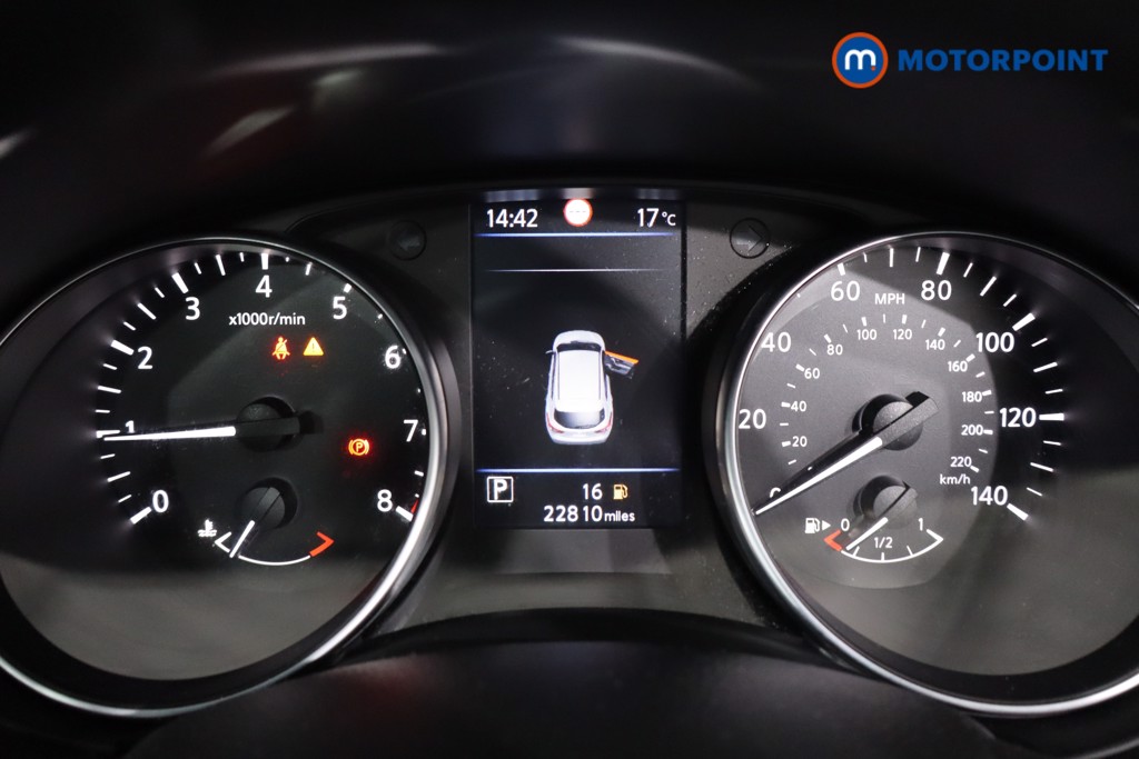 Nissan Qashqai N-Connecta Automatic Petrol SUV - Stock Number (1636012) - 16th supplementary image