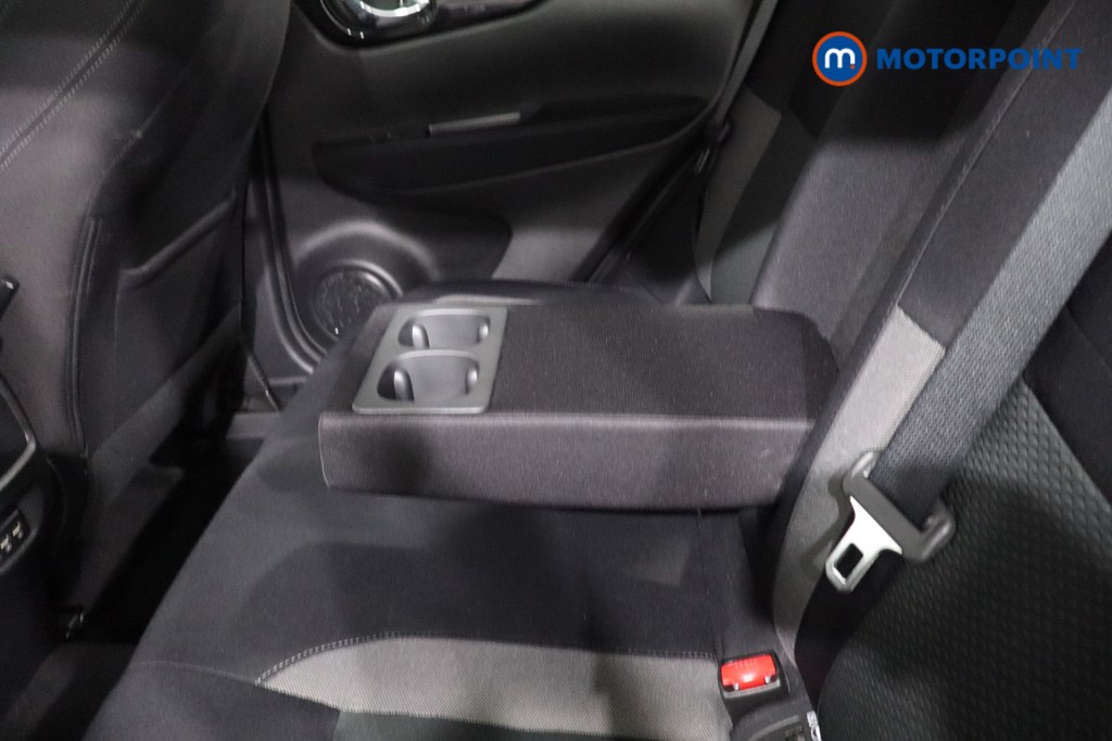 Nissan Qashqai N-Connecta Automatic Petrol SUV - Stock Number (1636012) - 27th supplementary image