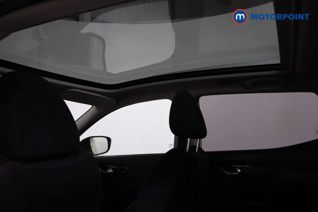 Nissan Qashqai N-Connecta Automatic Petrol SUV - Stock Number (1636012) - 28th supplementary image