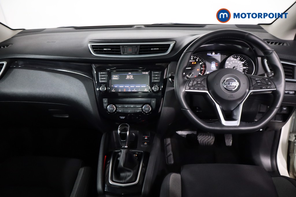 Nissan Qashqai N-Connecta Automatic Petrol SUV - Stock Number (1636012) - 1st supplementary image