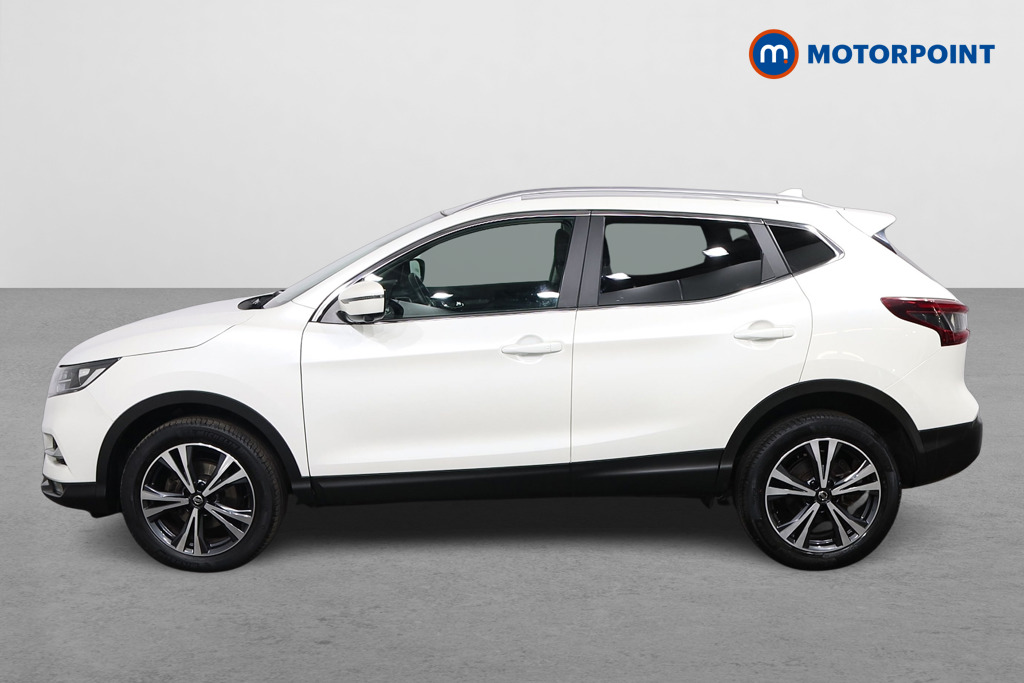 Nissan Qashqai N-Connecta Automatic Petrol SUV - Stock Number (1636012) - Passenger side