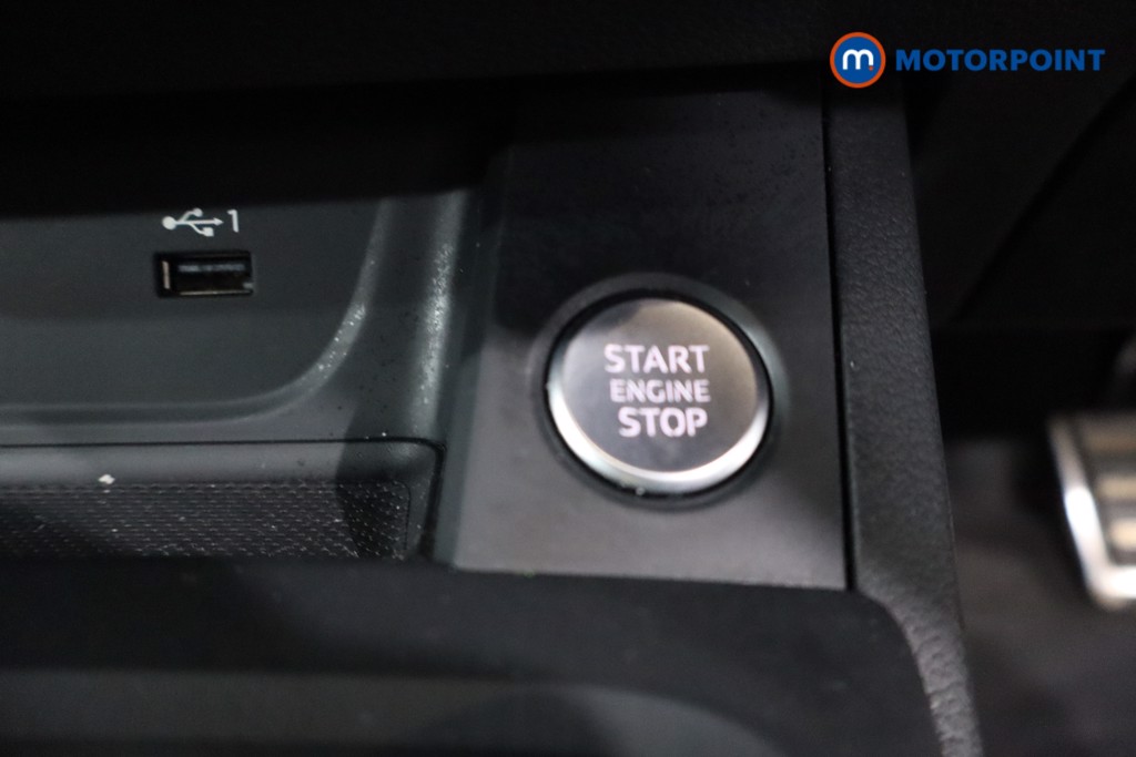Audi A4 S Line Manual Petrol Saloon - Stock Number (1636015) - 19th supplementary image