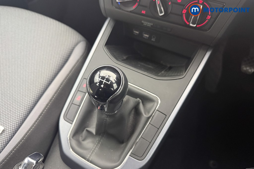 Seat Arona Se Technology Manual Petrol SUV - Stock Number (1636150) - 5th supplementary image