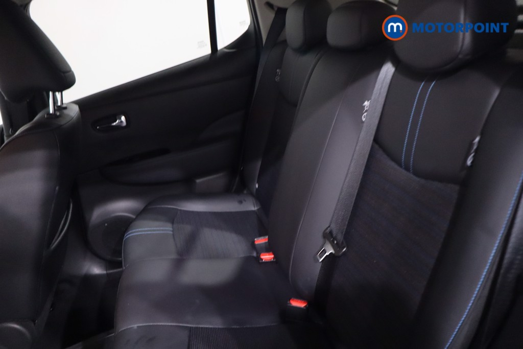 Nissan Leaf N-Connecta Automatic Electric Hatchback - Stock Number (1636281) - 5th supplementary image