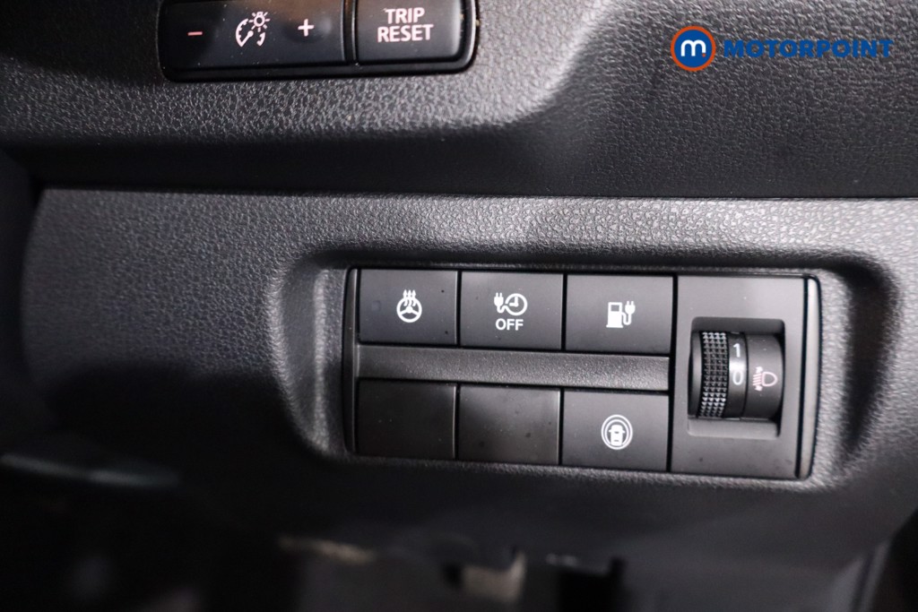 Nissan Leaf N-Connecta Automatic Electric Hatchback - Stock Number (1636281) - 17th supplementary image