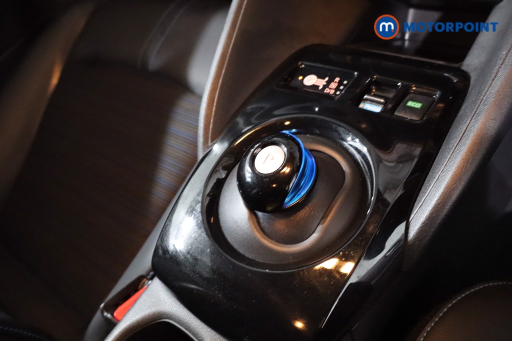 Nissan Leaf N-Connecta Automatic Electric Hatchback - Stock Number (1636281) - 20th supplementary image