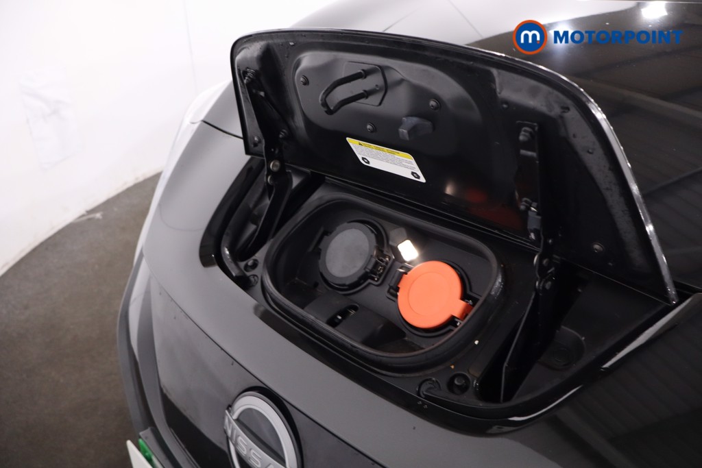 Nissan Leaf N-Connecta Automatic Electric Hatchback - Stock Number (1636281) - 31st supplementary image