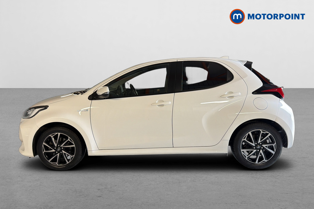 Toyota Yaris Design Automatic Petrol-Electric Hybrid Hatchback - Stock Number (1636284) - Drivers side