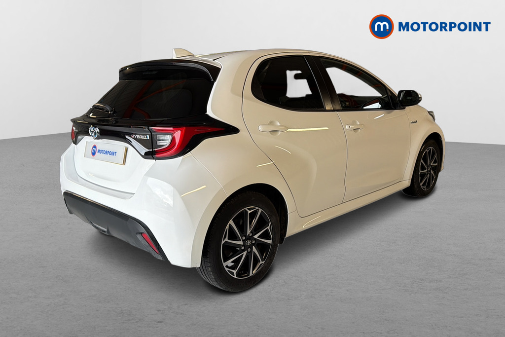 Toyota Yaris Design Automatic Petrol-Electric Hybrid Hatchback - Stock Number (1636284) - Passenger side rear corner