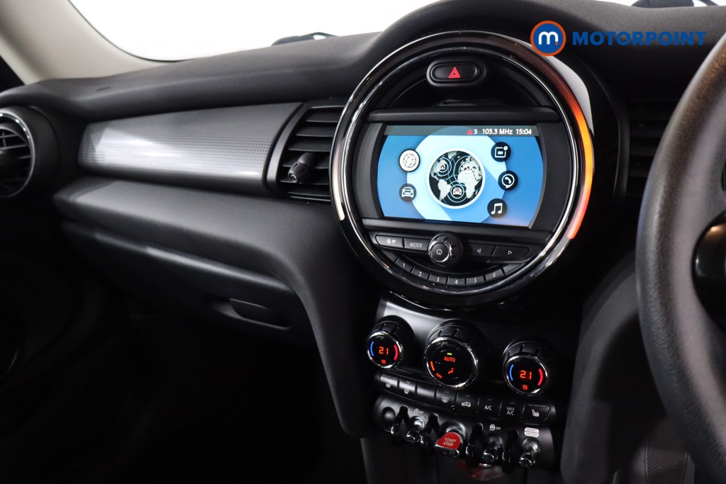 Mini Hatchback Cooper Classic Manual Petrol Hatchback - Stock Number (1636299) - 18th supplementary image