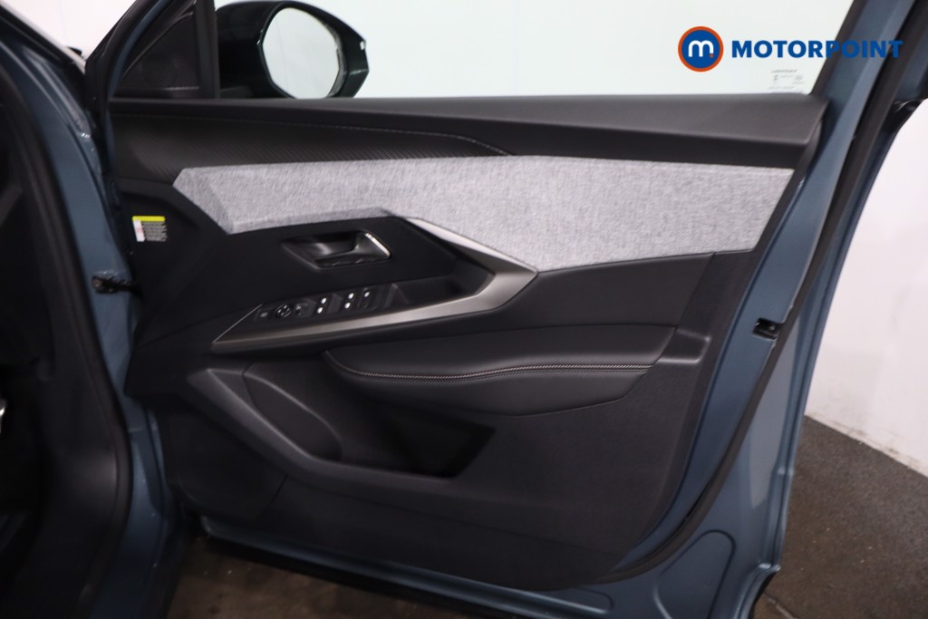 Peugeot 5008 Allure Automatic Petrol SUV - Stock Number (1636918) - 22nd supplementary image