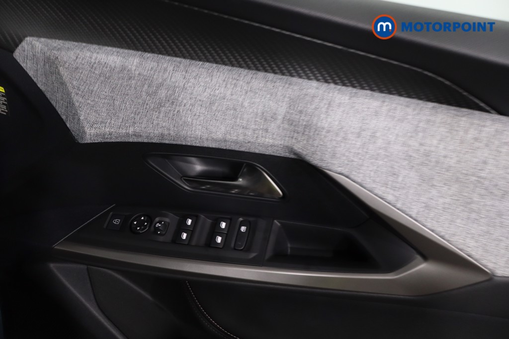 Peugeot 5008 Allure Automatic Petrol SUV - Stock Number (1636918) - 23rd supplementary image