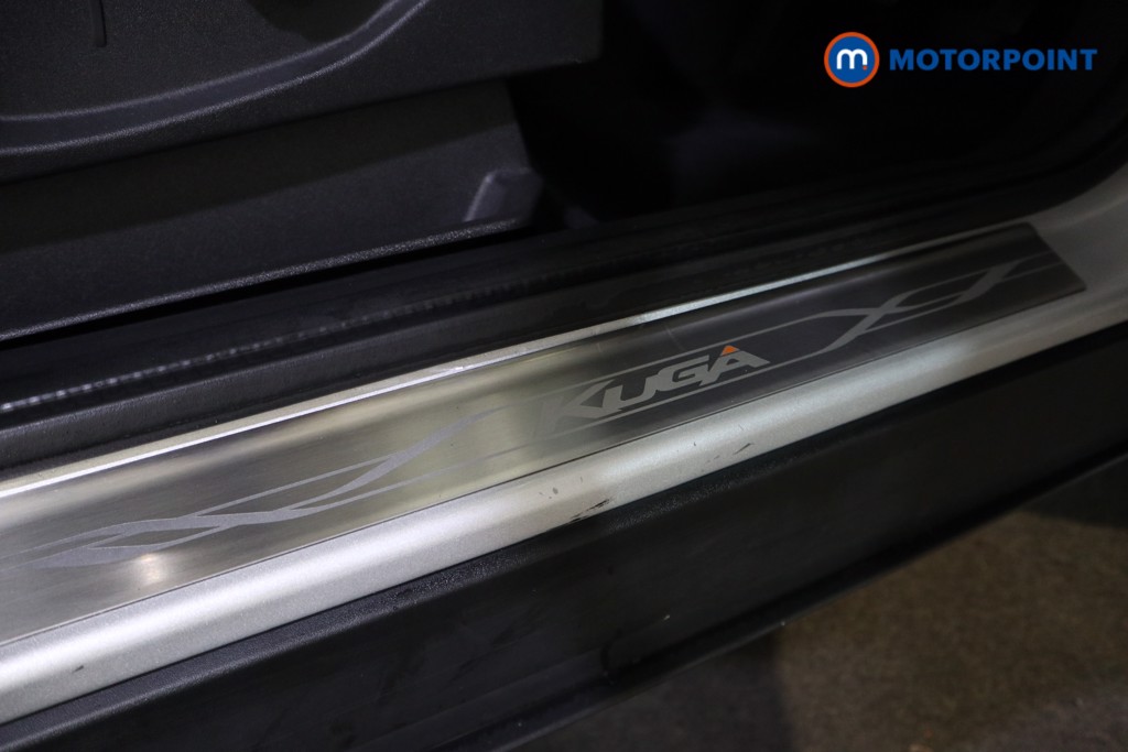 Ford Kuga Titanium Edition Manual Petrol SUV - Stock Number (1614048) - 16th supplementary image