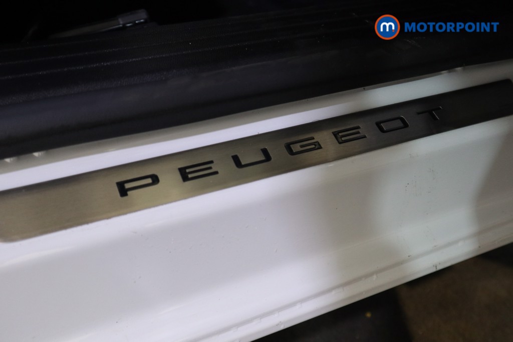 Peugeot 2008 GT Automatic Petrol SUV - Stock Number (1618993) - 14th supplementary image