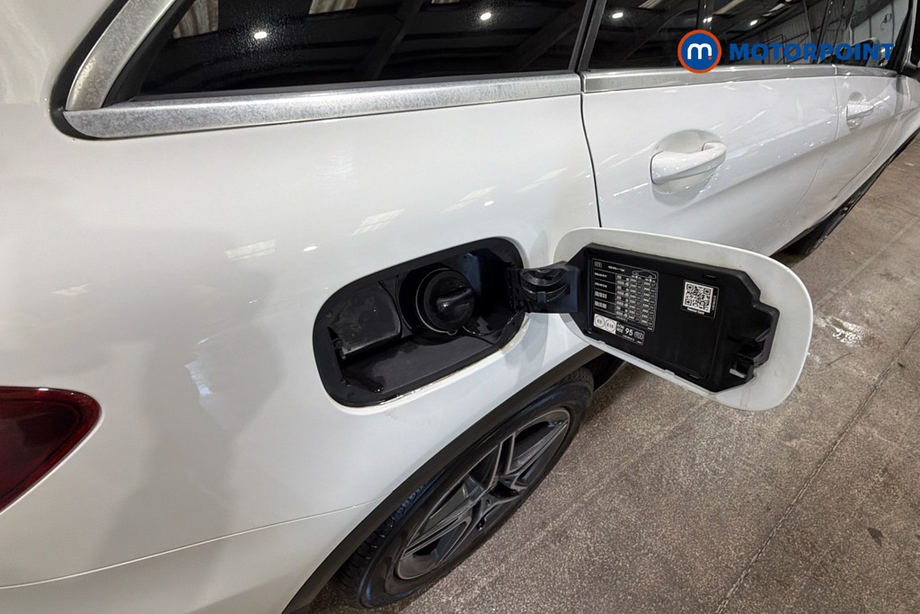 Mercedes-Benz GLC Amg Line Automatic Petrol SUV - Stock Number (1621085) - 41st supplementary image