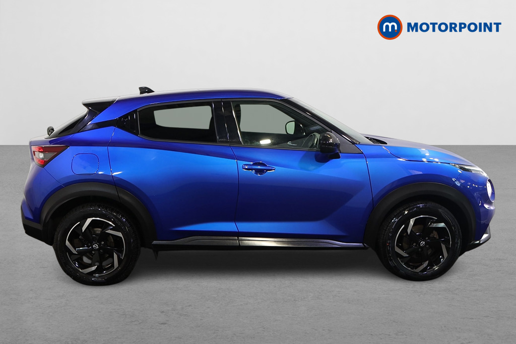 Nissan Juke N-Connecta Manual Petrol SUV - Stock Number (1622863) - Drivers side