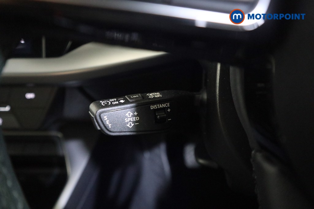 Audi A3 Technik Manual Petrol Hatchback - Stock Number (1626330) - 5th supplementary image