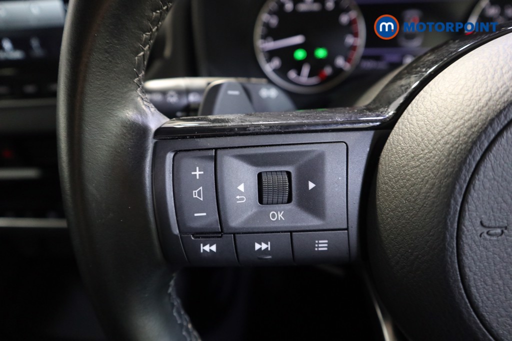 Nissan Qashqai N-Connecta Automatic Petrol SUV - Stock Number (1628538) - 3rd supplementary image