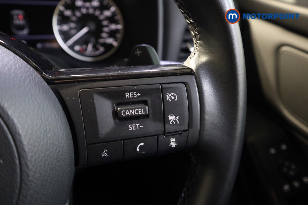 Nissan Qashqai N-Connecta Automatic Petrol SUV - Stock Number (1628538) - 4th supplementary image