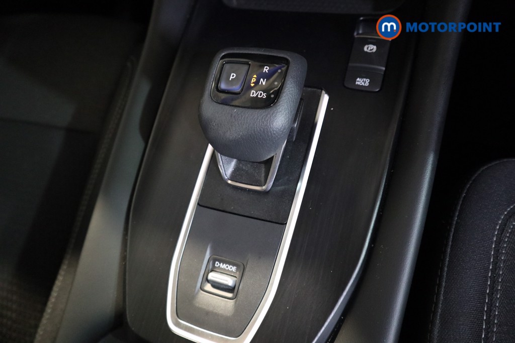Nissan Qashqai N-Connecta Automatic Petrol SUV - Stock Number (1628538) - 10th supplementary image
