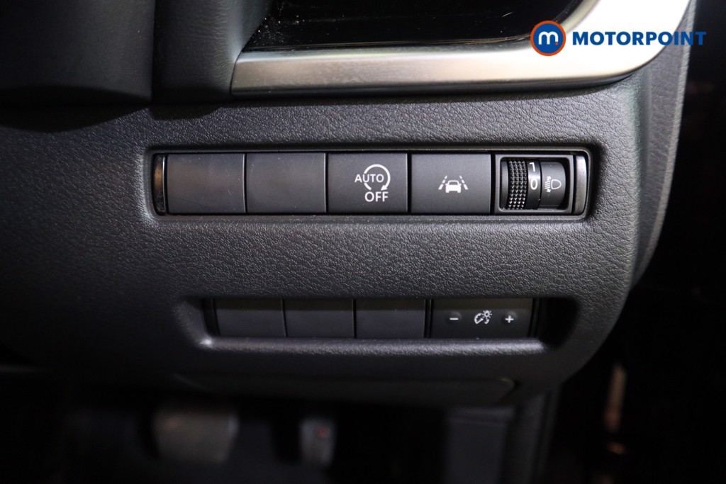 Nissan Qashqai N-Connecta Automatic Petrol SUV - Stock Number (1628538) - 12th supplementary image