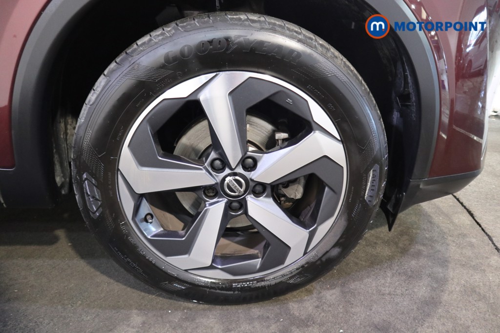 Nissan Qashqai N-Connecta Automatic Petrol SUV - Stock Number (1628538) - 23rd supplementary image