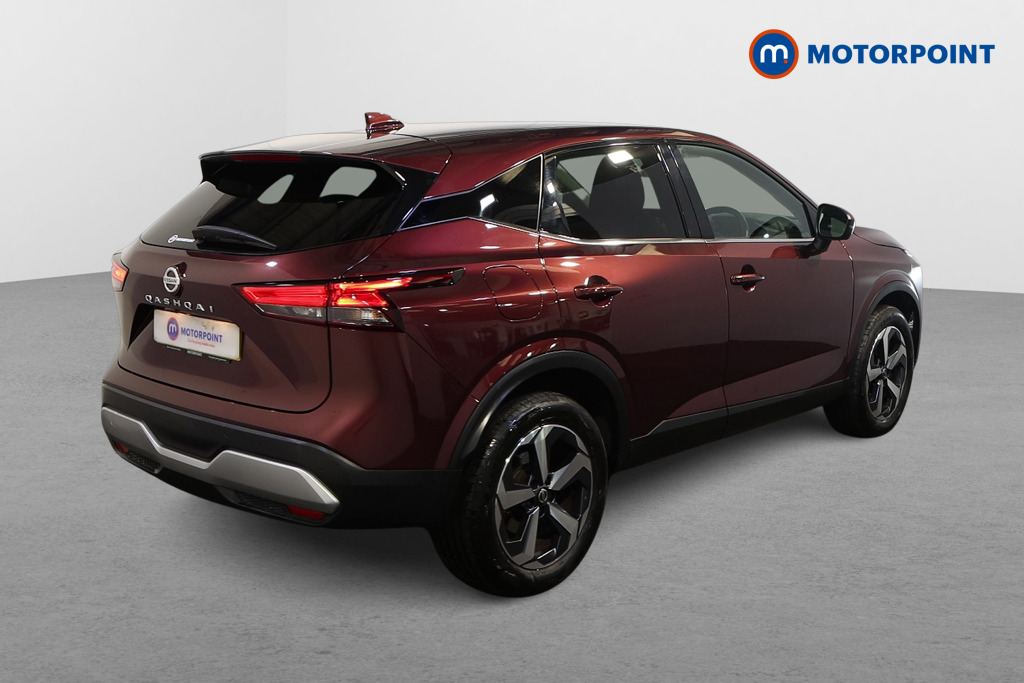 Nissan Qashqai N-Connecta Automatic Petrol SUV - Stock Number (1628538) - Drivers side rear corner