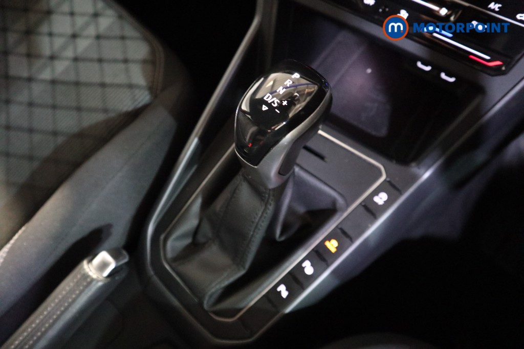 Volkswagen Taigo R-Line Automatic Petrol SUV - Stock Number (1633655) - 9th supplementary image