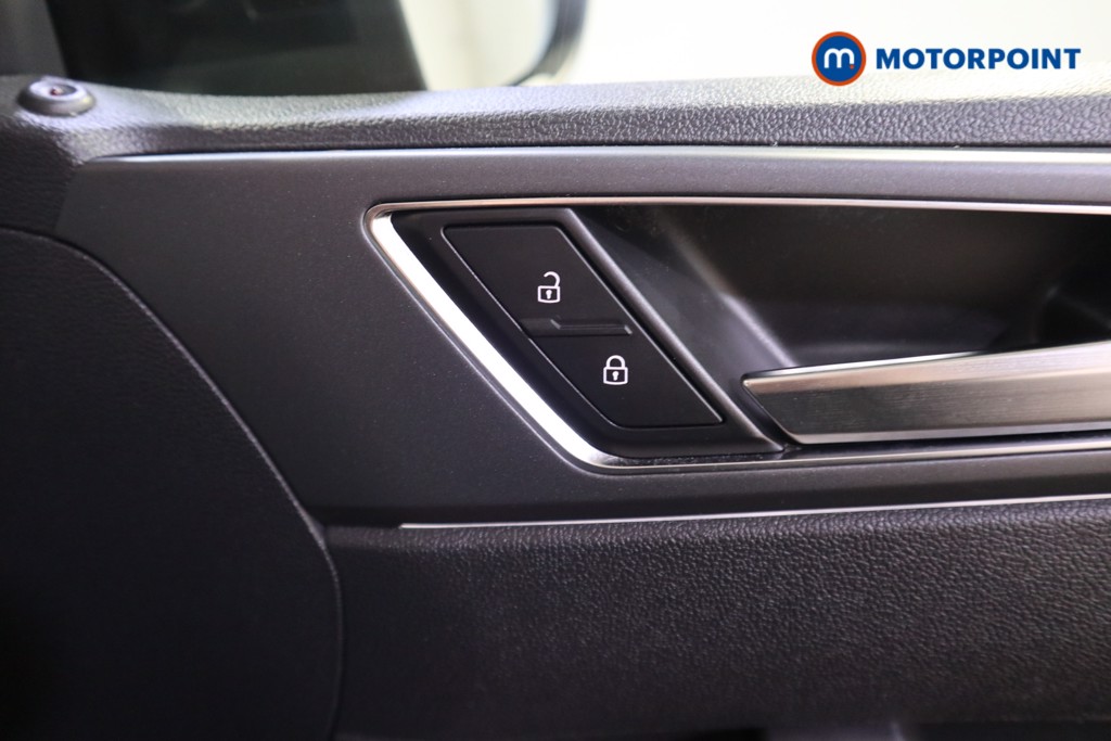 Volkswagen Taigo R-Line Automatic Petrol SUV - Stock Number (1633655) - 13th supplementary image