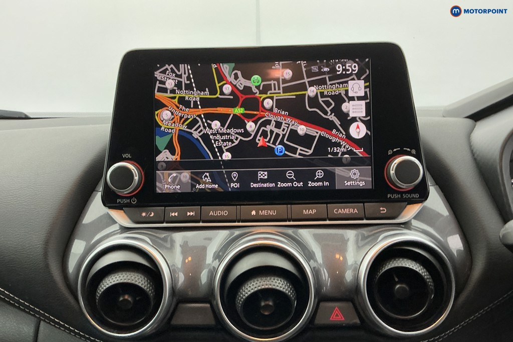 Nissan Juke N-Connecta Manual Petrol SUV - Stock Number (1634579) - 2nd supplementary image