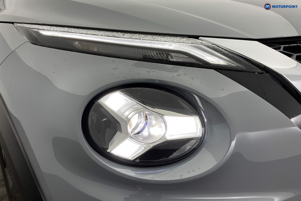 Nissan Juke N-Connecta Manual Petrol SUV - Stock Number (1634579) - 30th supplementary image