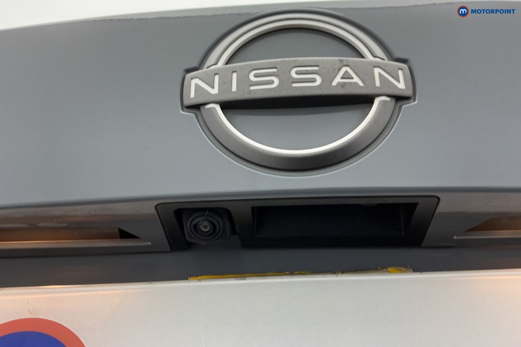 Nissan Juke N-Connecta Manual Petrol SUV - Stock Number (1634579) - 33rd supplementary image