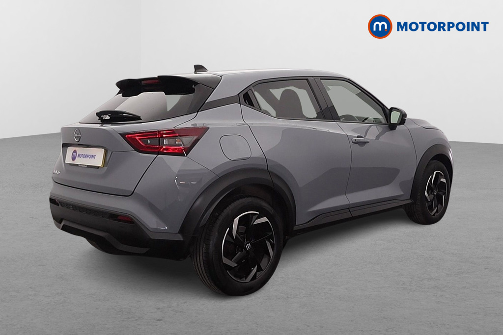 Nissan Juke N-Connecta Manual Petrol SUV - Stock Number (1634579) - Drivers side rear corner