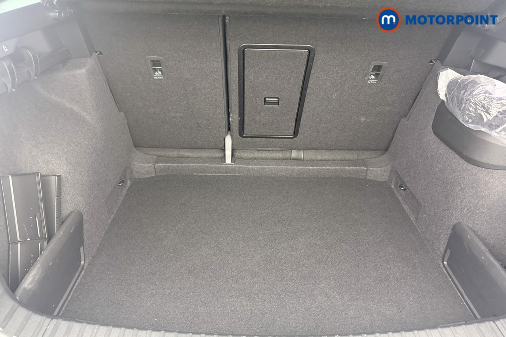 Skoda Karoq Sportline Edition Automatic Petrol SUV - Stock Number (1636978) - 6th supplementary image