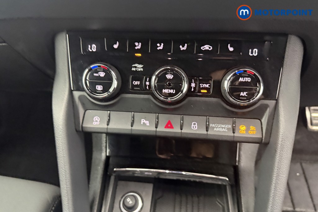 Skoda Karoq Sportline Edition Automatic Petrol SUV - Stock Number (1636978) - 16th supplementary image