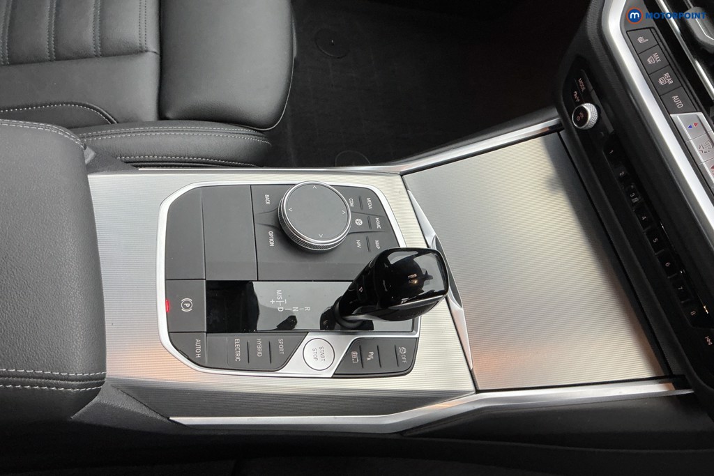 BMW 3 Series M Sport Automatic Petrol Plug-In Hybrid Saloon - Stock Number (1599704) - 19th supplementary image
