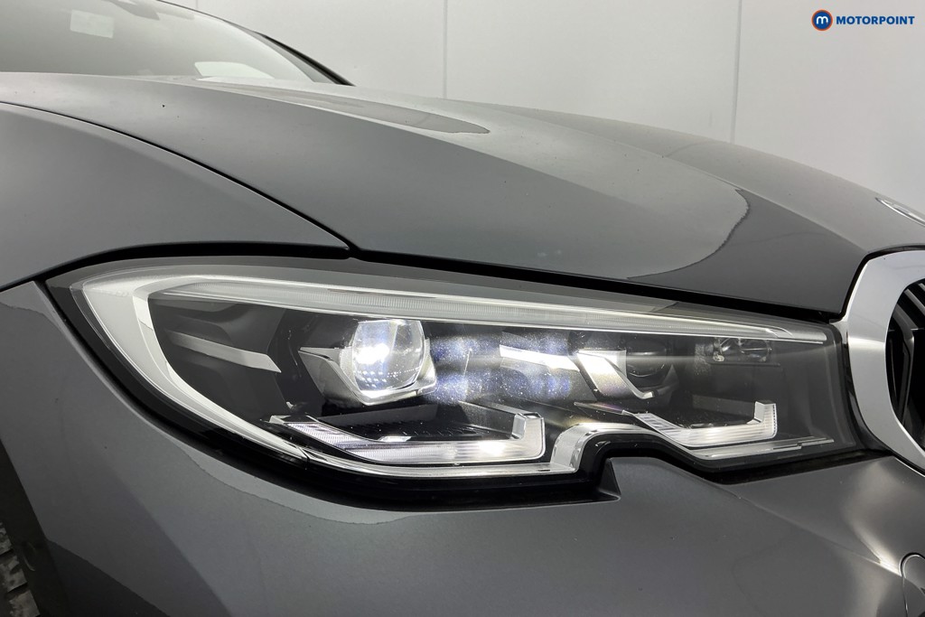 BMW 3 Series M Sport Automatic Petrol Plug-In Hybrid Saloon - Stock Number (1599704) - 33rd supplementary image