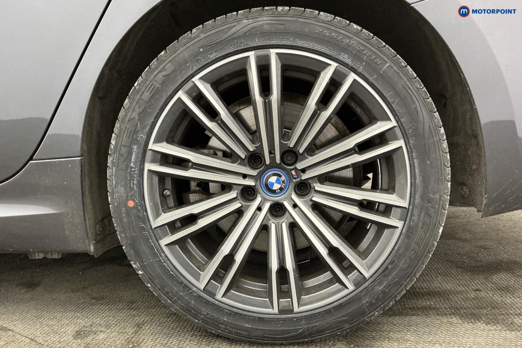 BMW 3 Series M Sport Automatic Petrol Plug-In Hybrid Saloon - Stock Number (1599704) - 38th supplementary image