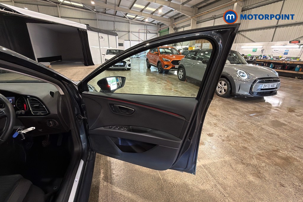Seat Leon FR Manual Petrol Hatchback - Stock Number (1610006) - 19th supplementary image