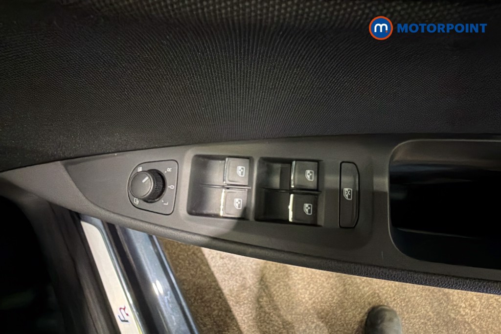 Seat Leon FR Manual Petrol Hatchback - Stock Number (1610006) - 20th supplementary image