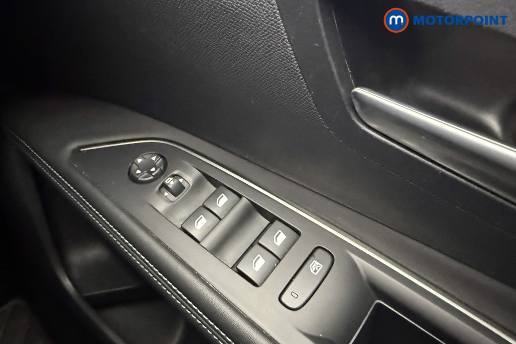 Peugeot 3008 Allure Automatic Petrol Plug-In Hybrid SUV - Stock Number (1611138) - 9th supplementary image